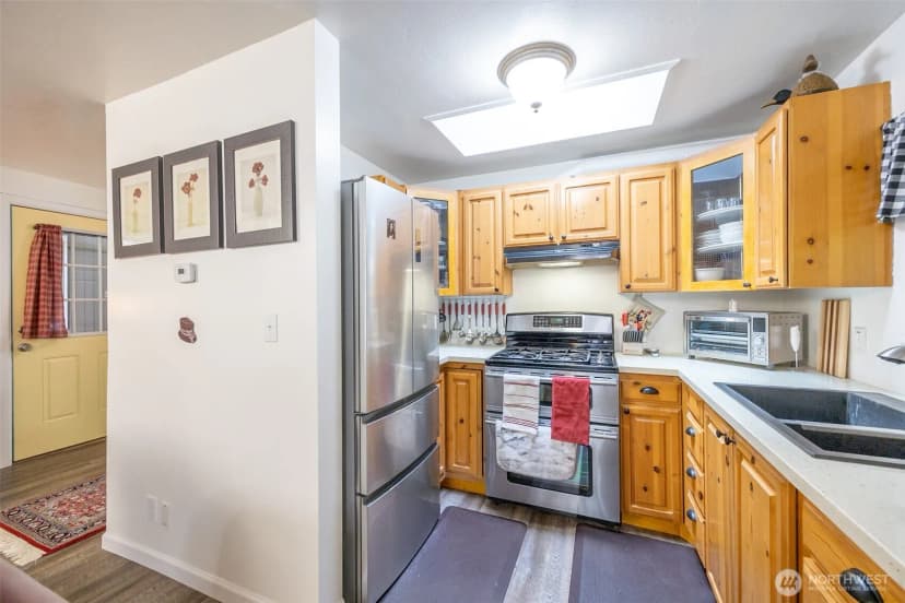 Property photo for 658 E Pitcairn Place, Shelton photo 18