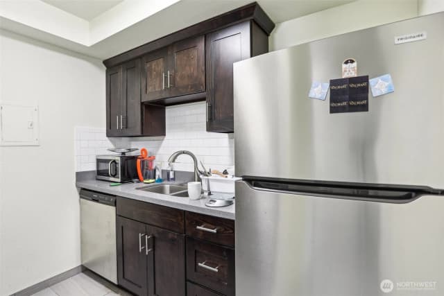 Property photo for 14650 Ne 32nd Street #a14, Bellevue photo 4