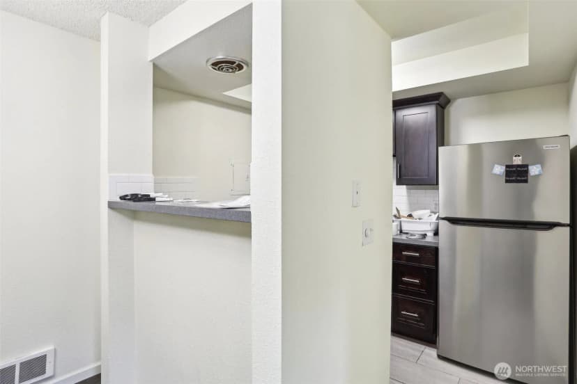 Property photo for 14650 Ne 32nd Street #a14, Bellevue photo 5