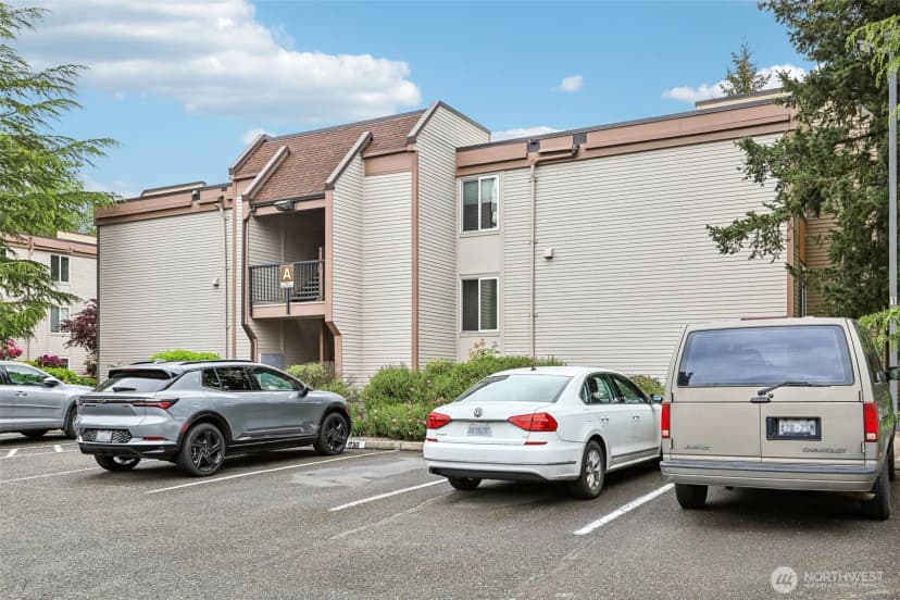 Property photo for 14650 Ne 32nd Street #a14, Bellevue photo 13