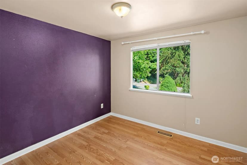 Property photo for 19611 30th Avenue Ne, Shoreline photo 18