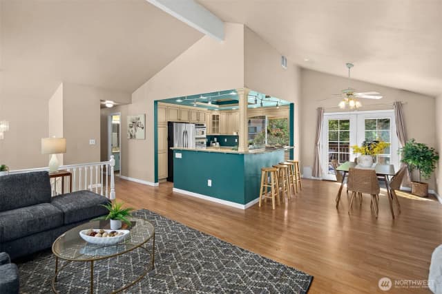 Property photo for 19611 30th Avenue Ne, Shoreline photo 5