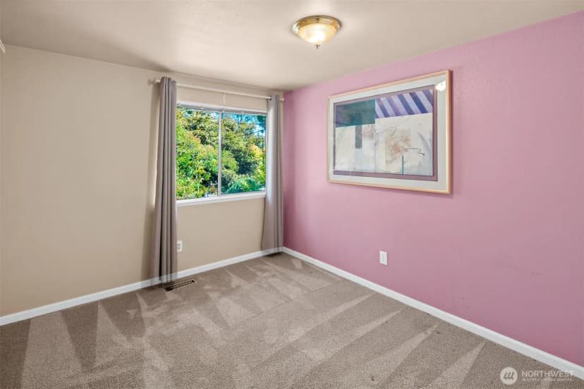 Property photo for 19611 30th Avenue Ne, Shoreline photo 17