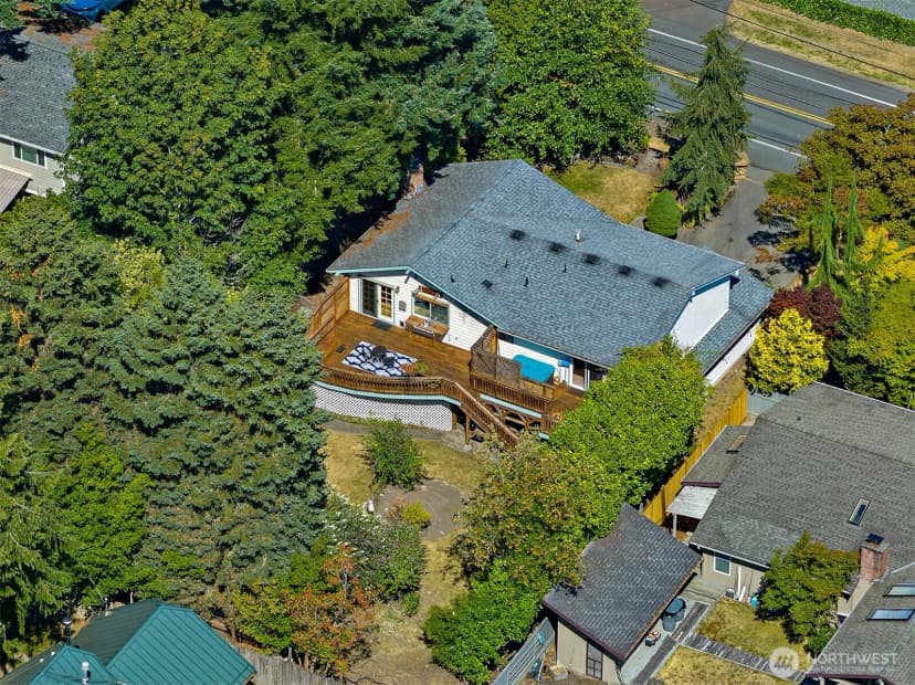 Property photo for 19611 30th Avenue Ne, Shoreline photo 34