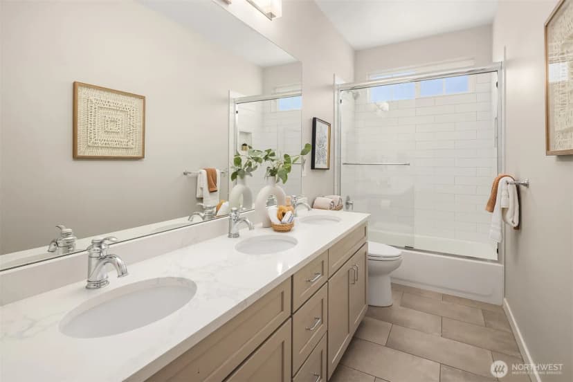 Property photo for 3815 Ne 89th Street, Seattle photo 24