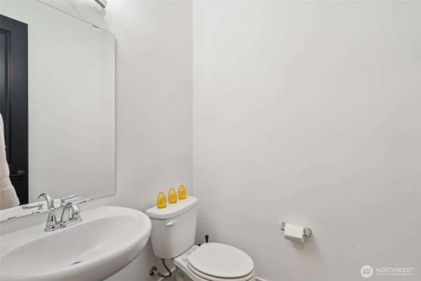 Property photo for 5602 13th Street Ct Ne, Tacoma photo 12