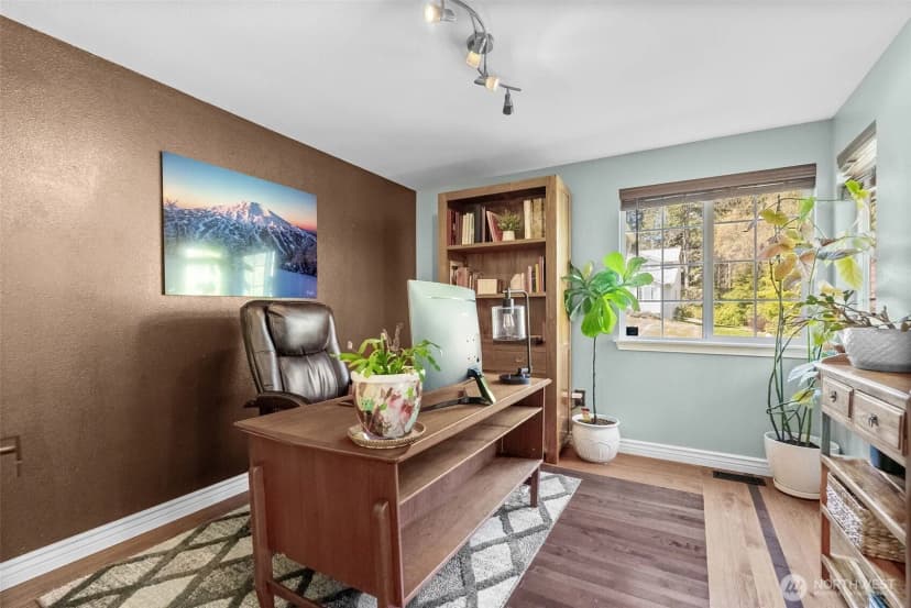 Property photo for 7811 Broadstone Place Sw, Port Orchard photo 10