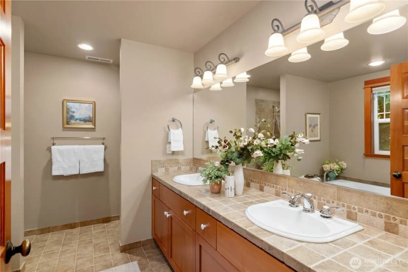 Property photo for 14157 Komedal Road Ne, Bainbridge Island photo 24