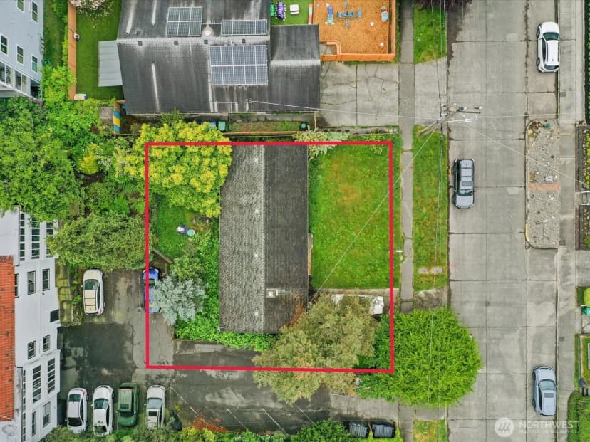 Property photo for 731 N 86th Street, Seattle photo 2