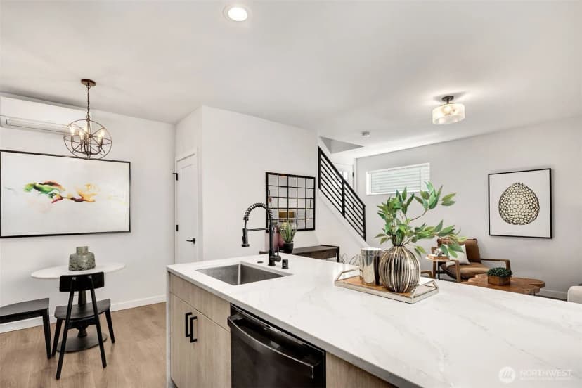 Property photo for 919 N 103rd Street #a, Seattle photo 18