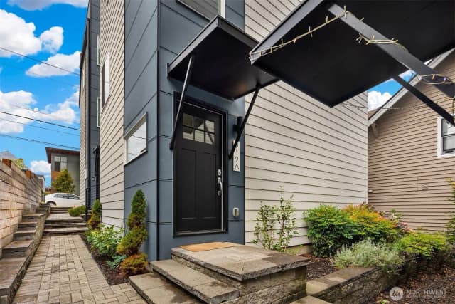 Property photo for 919 N 103rd Street #a, Seattle photo 5