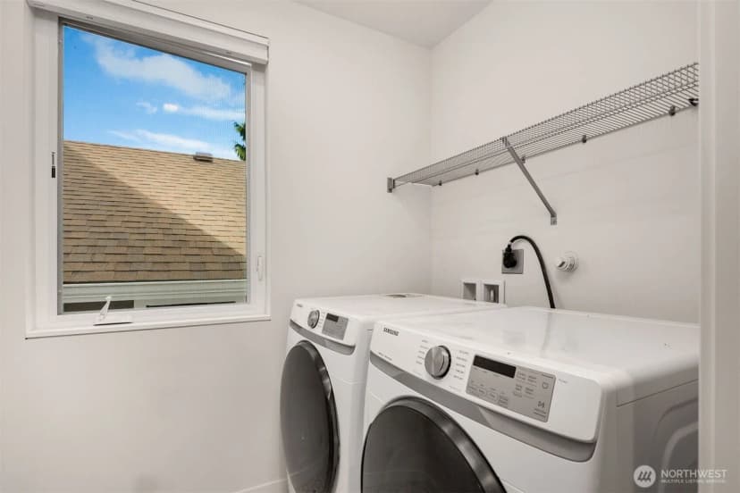 Property photo for 919 N 103rd Street #a, Seattle photo 27