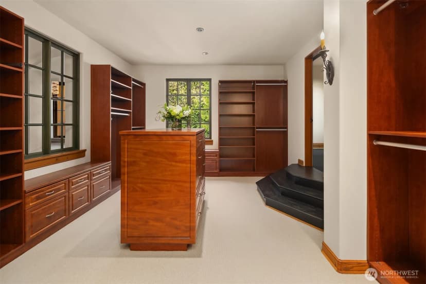 Property photo for 5565 248th Place Se, Issaquah photo 20