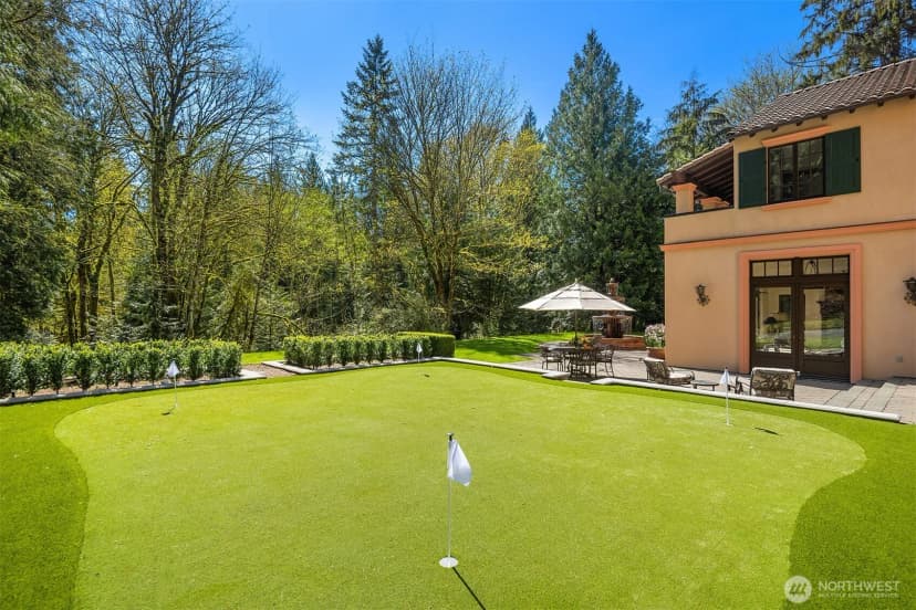 Property photo for 5565 248th Place Se, Issaquah photo 28