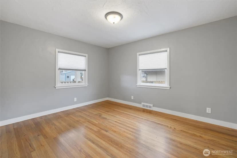 Property photo for 825 S 3rd Avenue, Walla Walla photo 8
