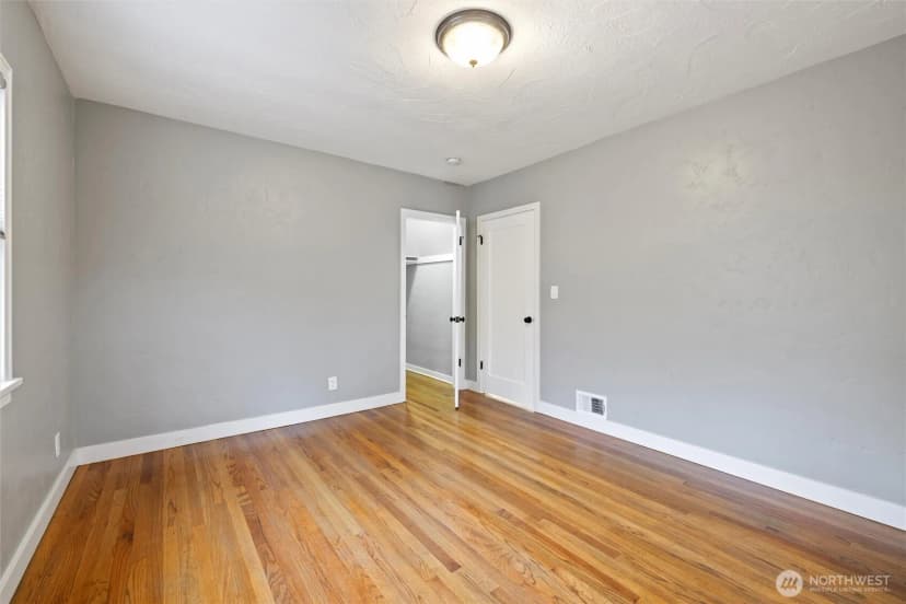 Property photo for 825 S 3rd Avenue, Walla Walla photo 9