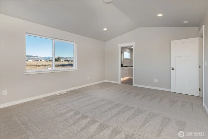 Property photo for 400 E Heatherstone Court, Ellensburg photo 17