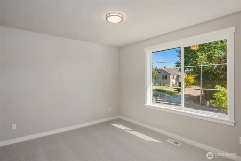 Property photo for 7627 10th Street Se, Lake Stevens photo 6