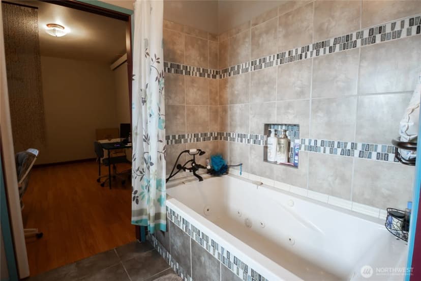 Property photo for 241 9th Street, Blaine photo 27