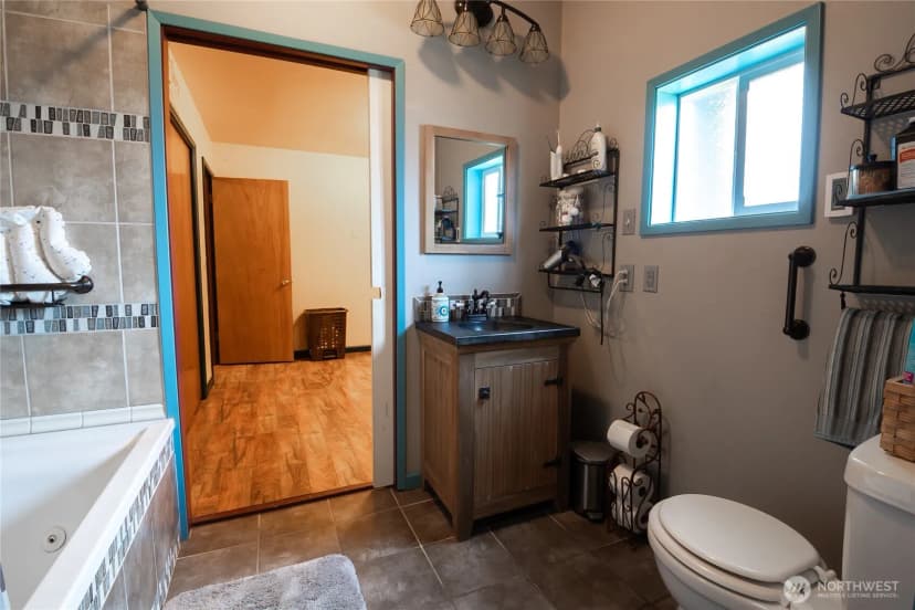 Property photo for 241 9th Street, Blaine photo 28