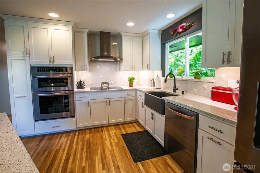Property photo for 8302 41st Street W, University Place photo 13
