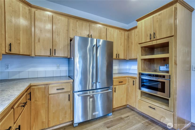 Property photo for 5011 81st Street Sw, Lakewood photo 9