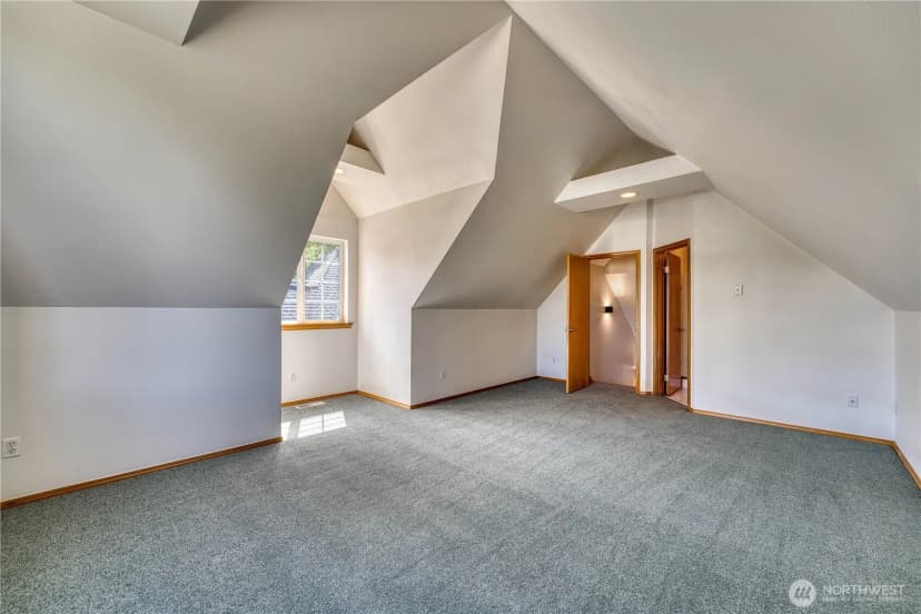 Property photo for 5011 81st Street Sw, Lakewood photo 30