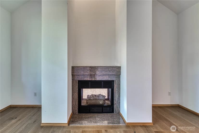 Property photo for 5011 81st Street Sw, Lakewood photo 12