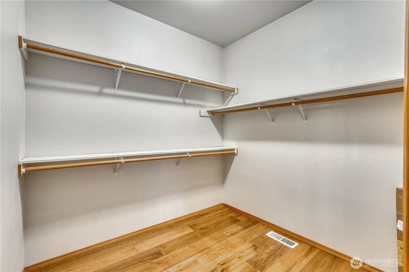 Property photo for 5011 81st Street Sw, Lakewood photo 20