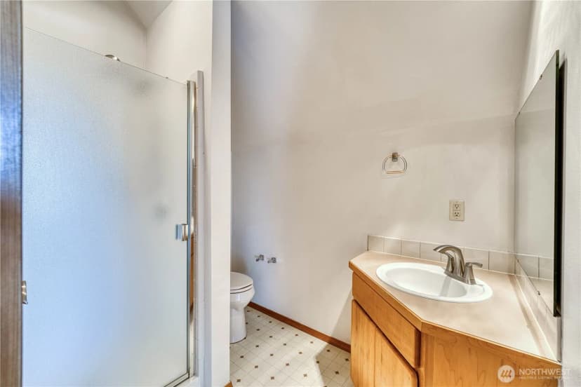 Property photo for 5011 81st Street Sw, Lakewood photo 32
