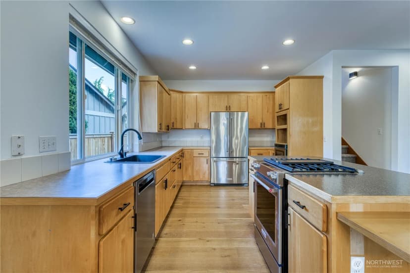 Property photo for 5011 81st Street Sw, Lakewood photo 7