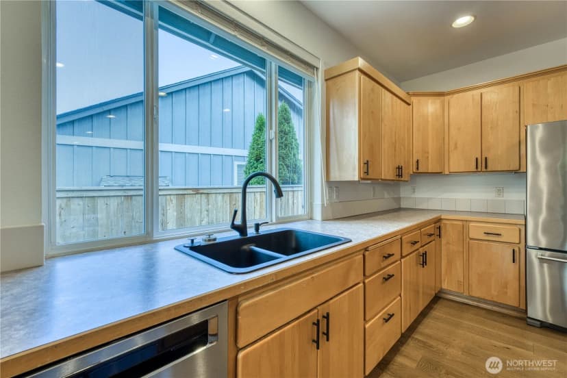 Property photo for 5011 81st Street Sw, Lakewood photo 8