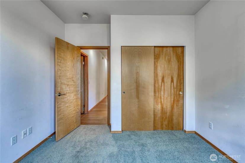 Property photo for 5011 81st Street Sw, Lakewood photo 22
