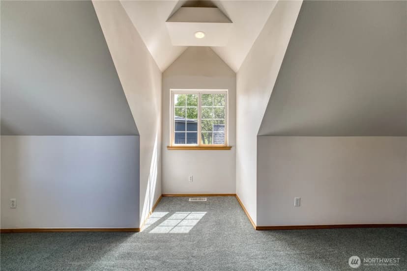 Property photo for 5011 81st Street Sw, Lakewood photo 31
