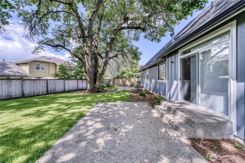Property photo for 5011 81st Street Sw, Lakewood photo 39