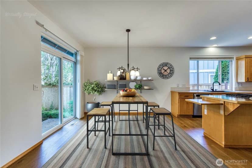 Property photo for 5011 81st Street Sw, Lakewood photo 4