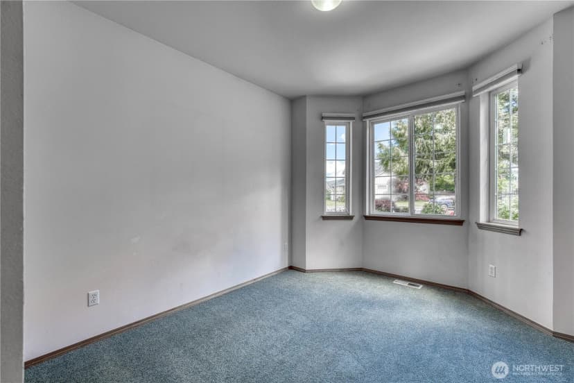 Property photo for 5011 81st Street Sw, Lakewood photo 21