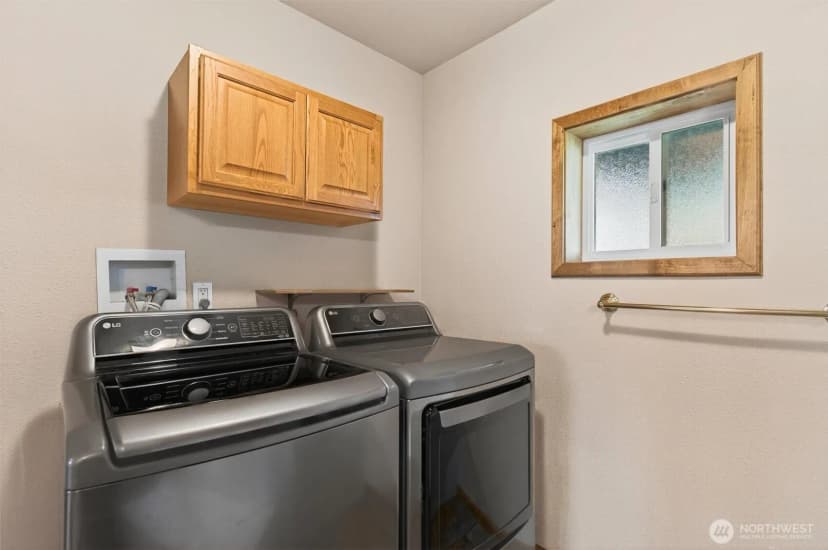 Property photo for 80 Irving Street, Cathlamet photo 15