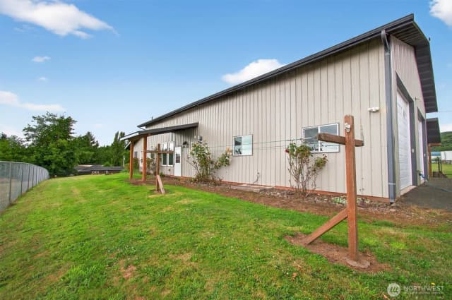 Property photo for 80 Irving Street, Cathlamet photo 2