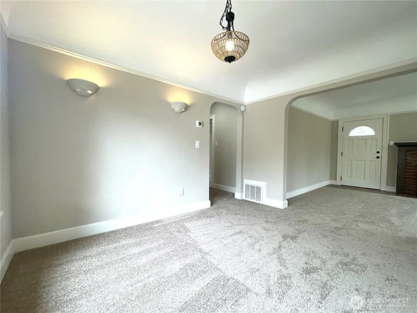 Property photo for 3114 13th Street, Bremerton photo 11