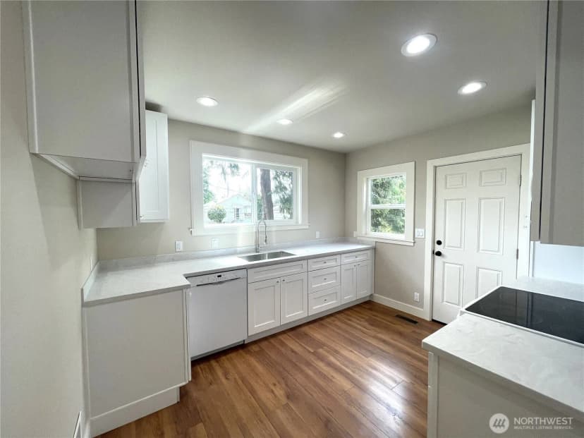 Property photo for 3114 13th Street, Bremerton photo 6