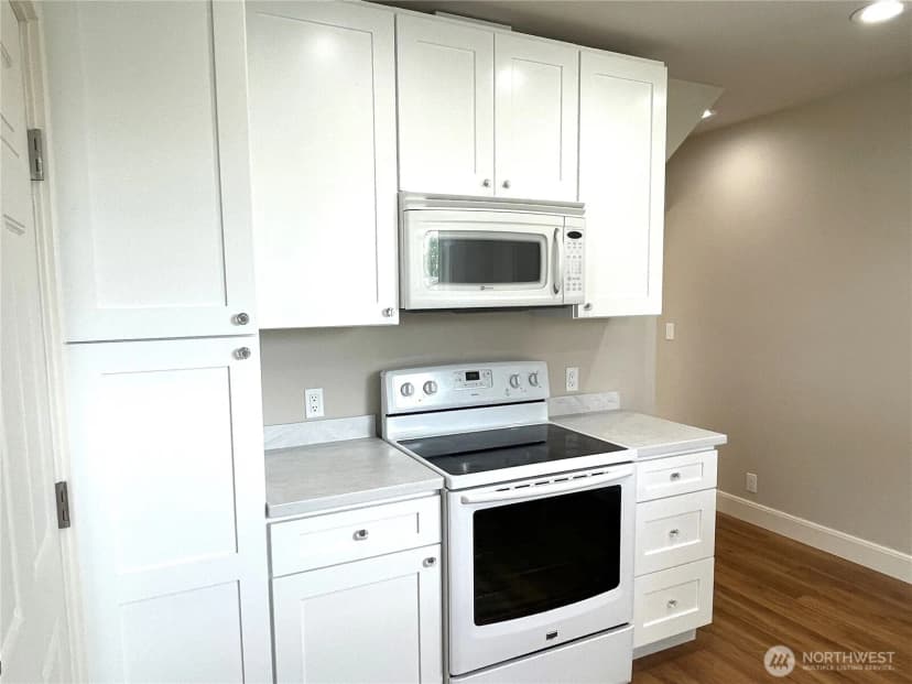 Property photo for 3114 13th Street, Bremerton photo 8