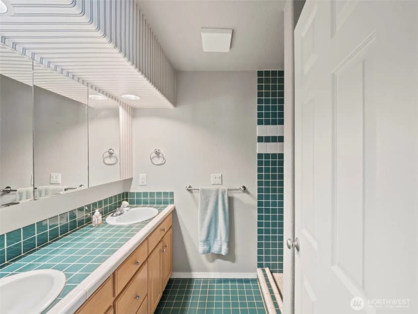 Property photo for 4799 Pembrook Place Se, Port Orchard photo 17