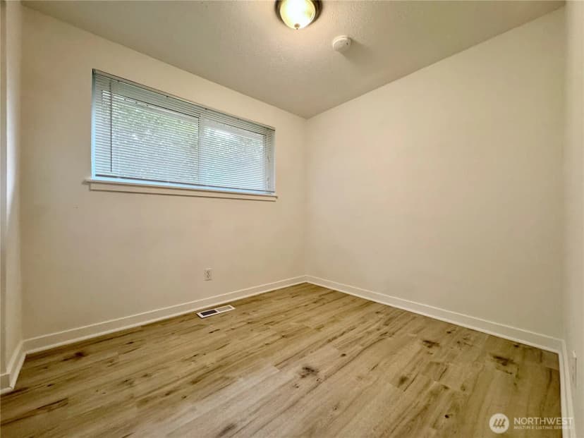 Property photo for 8312 121st Street Sw, Lakewood photo 23
