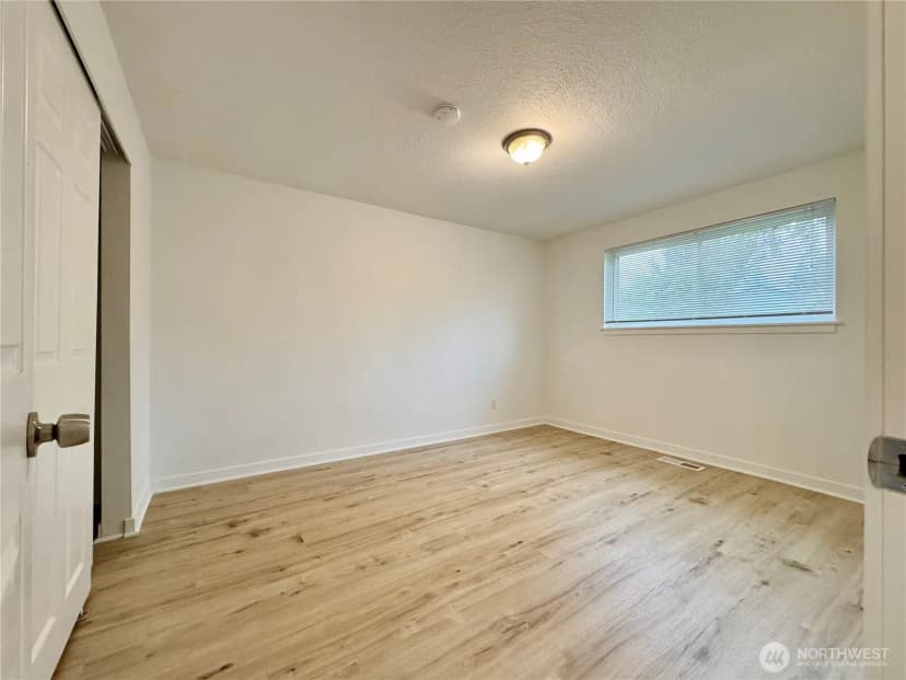 Property photo for 8312 121st Street Sw, Lakewood photo 25