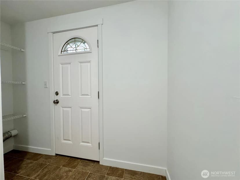 Property photo for 8312 121st Street Sw, Lakewood photo 16