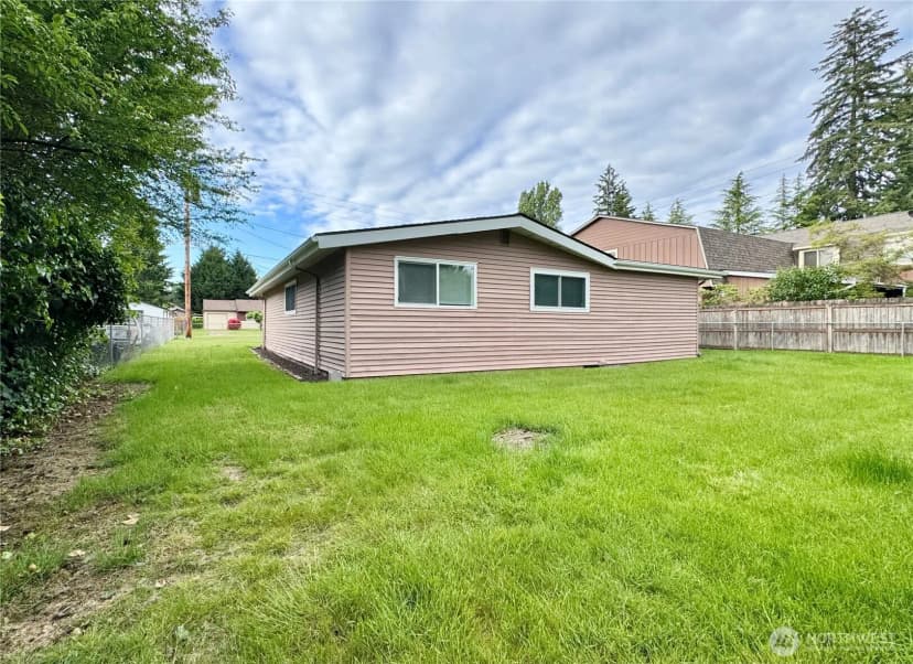 Property photo for 8312 121st Street Sw, Lakewood photo 29