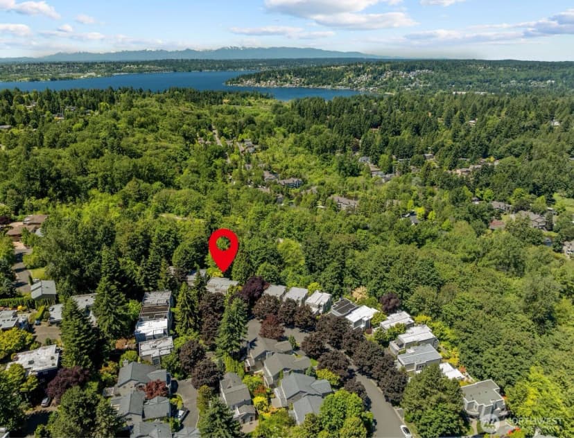 Property photo for 11120 Ne 106th Place, Kirkland photo 40