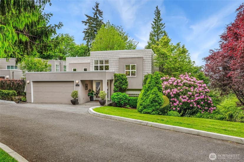 Property photo for 11120 Ne 106th Place, Kirkland