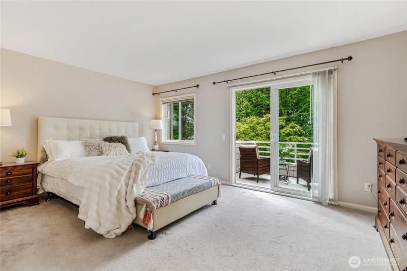 Property photo for 11120 Ne 106th Place, Kirkland photo 23